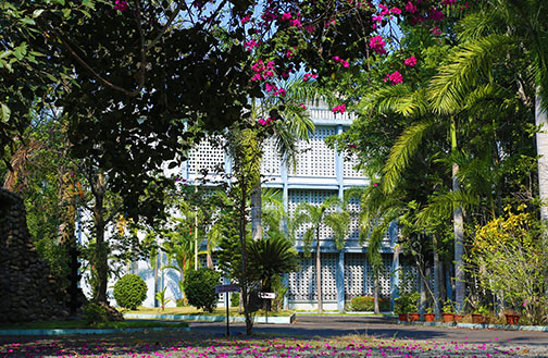 Santa Cruz Public School campus
